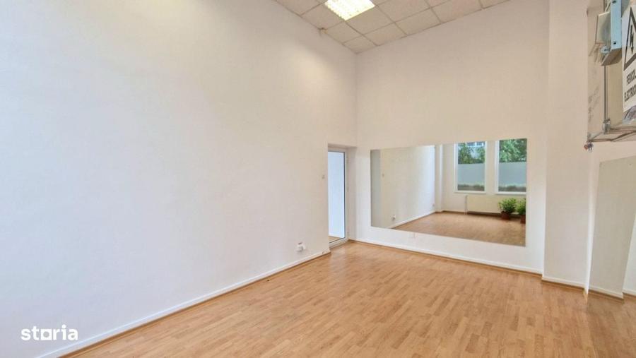 Spațiu comercial, de 102 mp, în Central