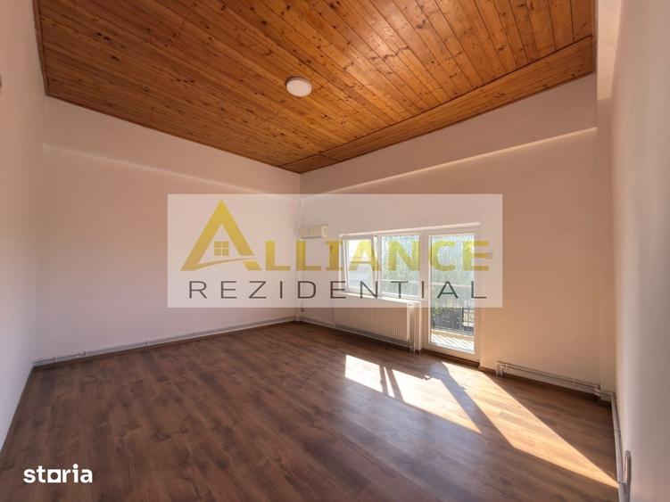 Casă cu Teren 1550 Mp în Glina