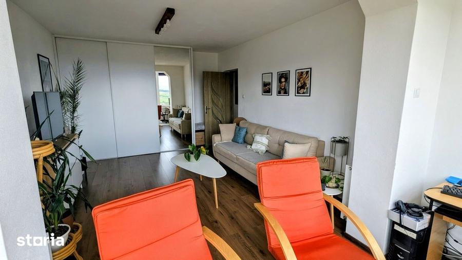 Apartament cu 2 camere decomandat în Central