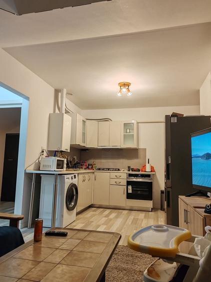 Apartament cu 3 camere decomandat în Valea Lupului