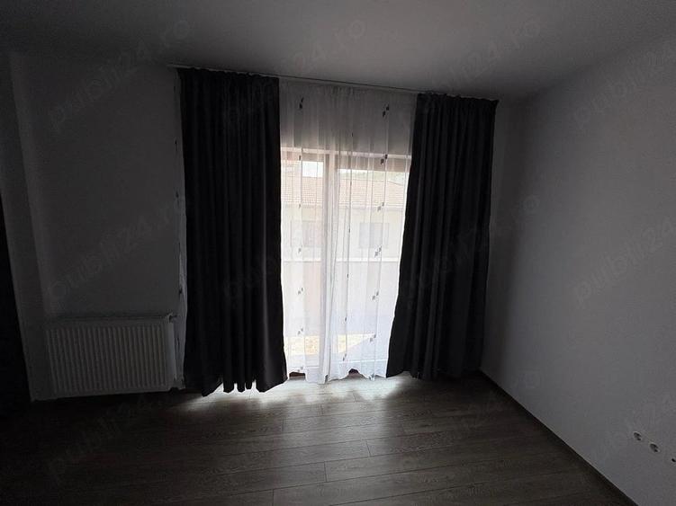 Apartament cu 3 camere decomandat în Florești