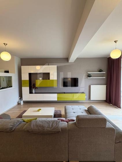 Apartament cu 2 camere semidecomandat, mobilat în Bună Ziua