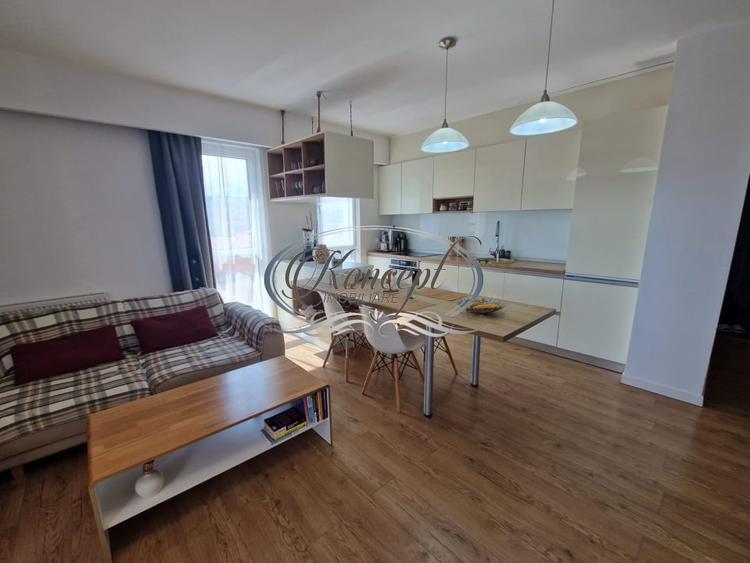Apartament cu 2 camere semidecomandat, mobilat în Semicentral