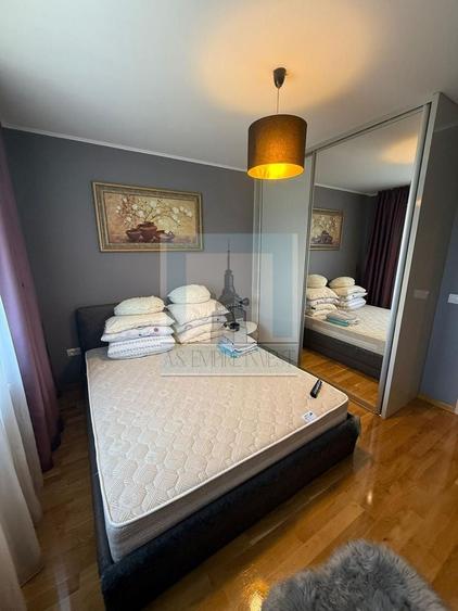 Apartament cu 2 camere decomandat în Tractorul