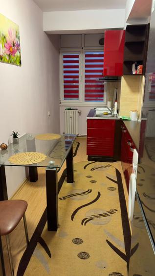 Apartament cu 2 camere decomandat în Gara