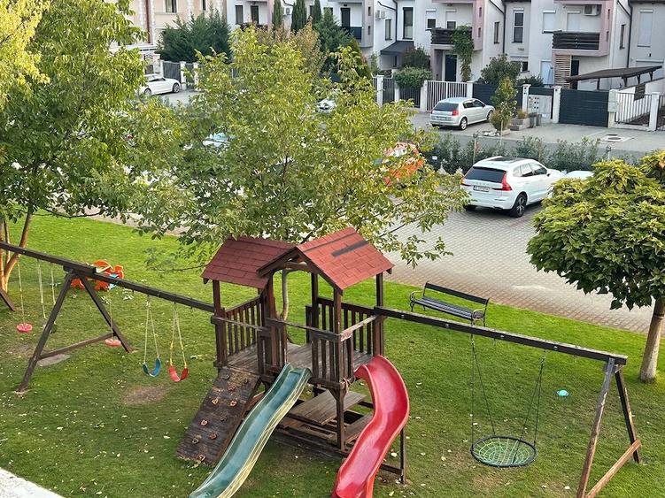 Apartament cu 2 camere decomandat în Subcetate