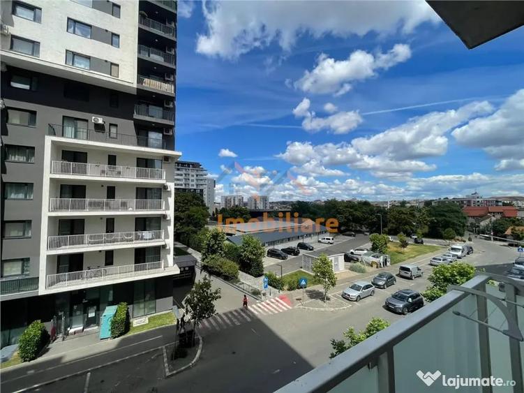 Apartament cu 3 camere decomandat în Decebal