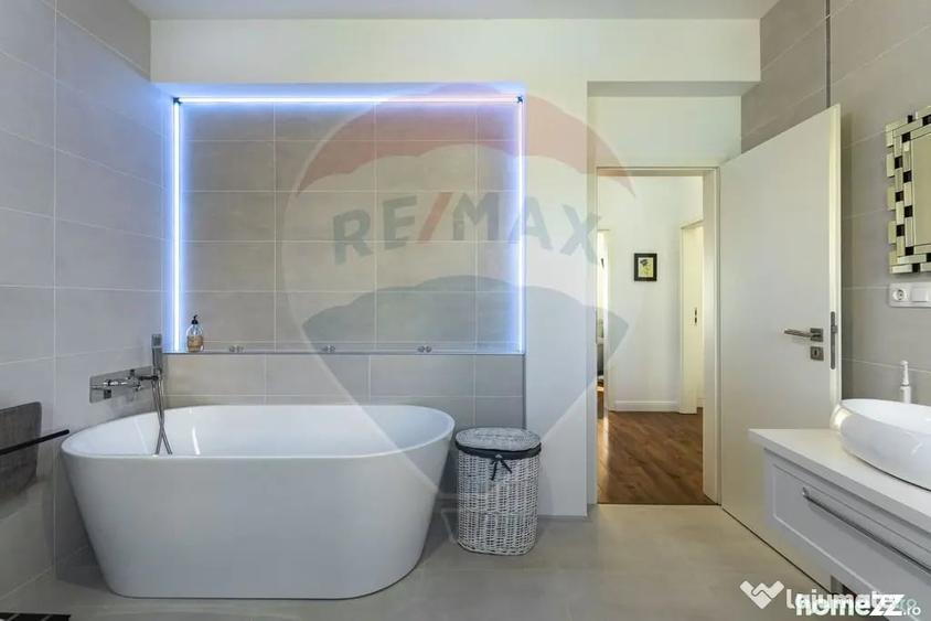 Casă cu 5 camere cu Teren 440 Mp în Bartolomeu