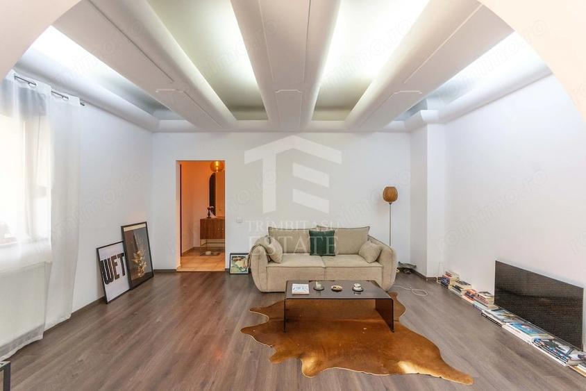 Apartament cu 4 camere semidecomandat în Kiseleff