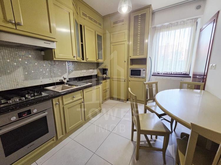 Apartament cu 3 camere, mobilat în Central