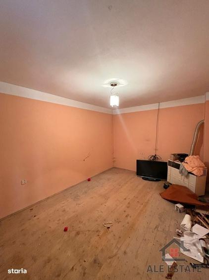 Casă cu 3 camere cu Teren 374 Mp în Central
