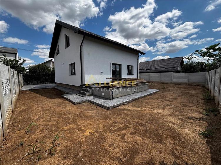 Casă individuală, 4 camere ,2 băi , 130 metri utili! - 3
