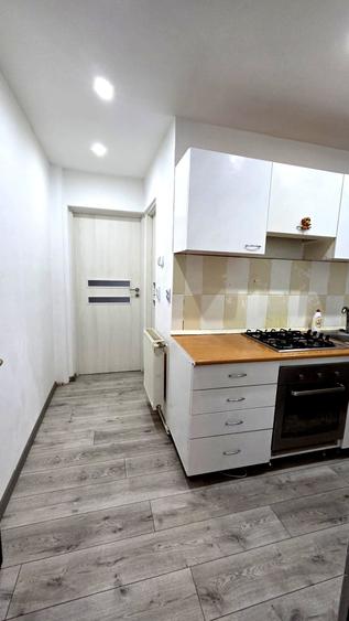 Apartament cu 2 camere nedecomandat, mobilat în Mihai Viteazul