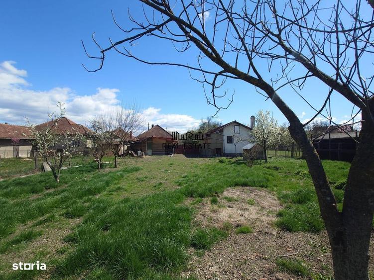 Casă cu 4 camere în Țebea