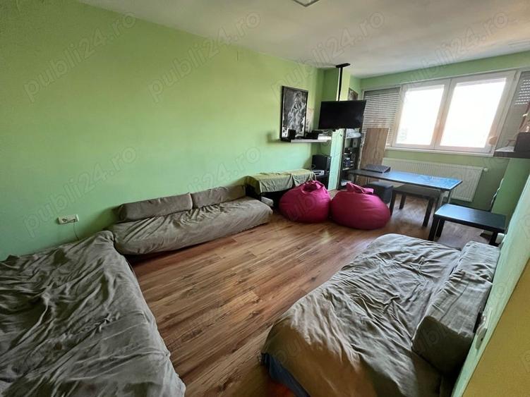 Apartament cu 3 camere decomandat, mobilat în Dacia