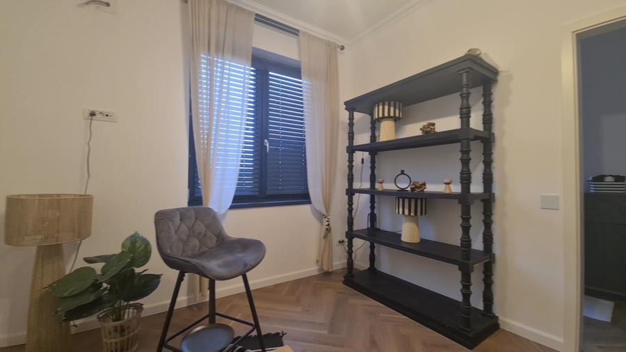 Casă cu 2 camere cu Canalizare în Centrul Istoric