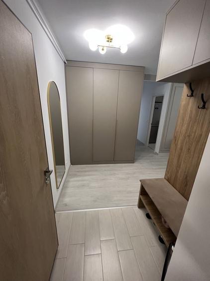 Apartament cu 2 camere semidecomandat în Exterior Vest