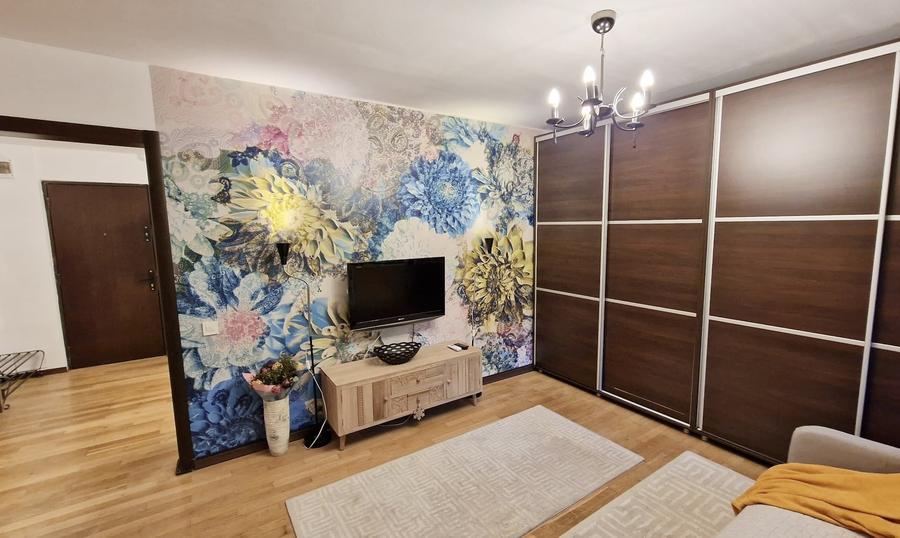 Apartament cu 2 camere semidecomandat, mobilat în Aviației