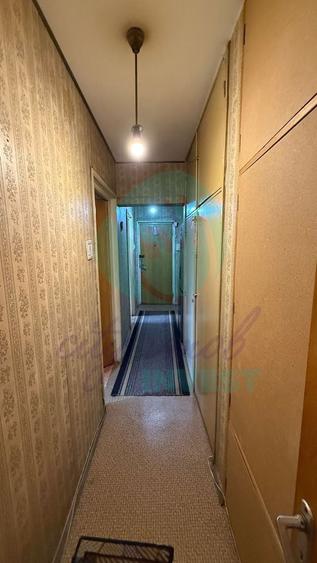 Apartament cu 3 camere semidecomandat în Lacul Tei