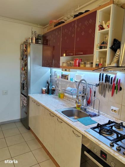 Apartament cu 2 camere semidecomandat în Colentina