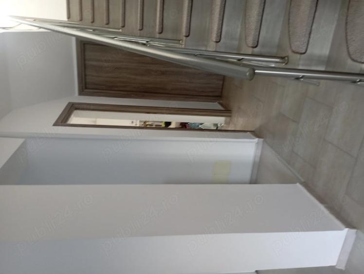 Casă cu Teren 100 Mp în Central