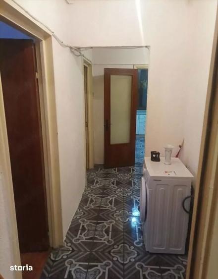 Apartament cu 3 camere decomandat în Berceni