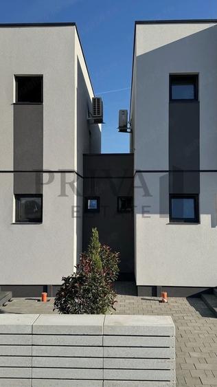 Casă individuală cu 4 camere cu Canalizare în Moșnița Nouă