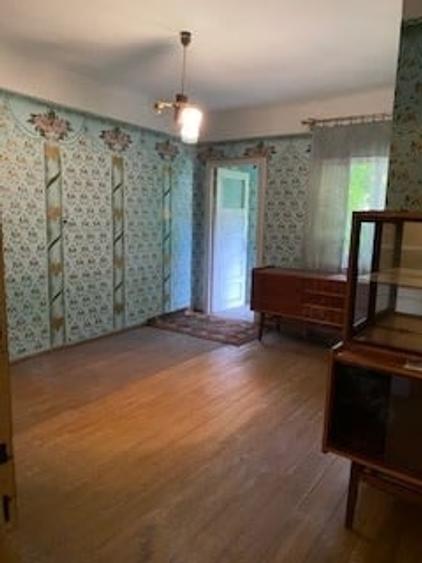 Casă cu 4 camere cu Teren 260 Mp în Școlilor