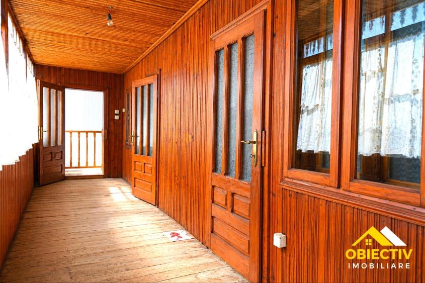 Casă individuală cu 5 camere cu Teren 500 Mp în Oglinzi