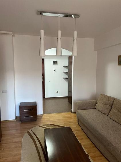 Garsonieră decomandată în Găvana