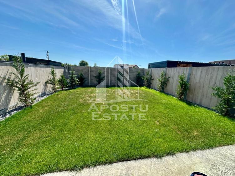 Duplex cu 5 camere cu Canalizare în Giroc