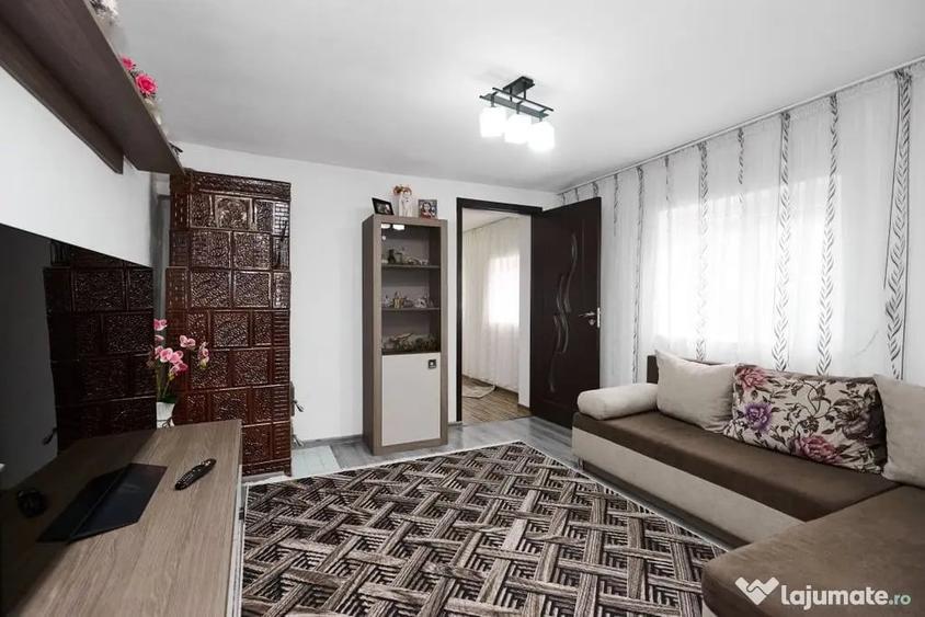 Casă cu 2 camere cu Teren 1000 Mp în Gherghești