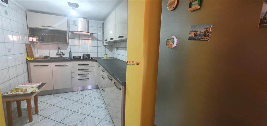 Casă individuală cu 8 camere cu Canalizare în Ampoi 1