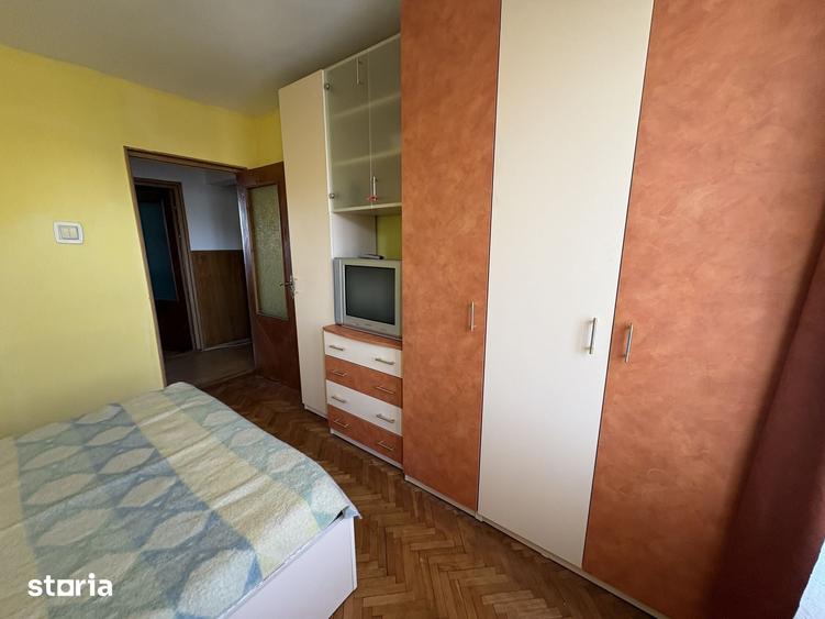 Apartament cu 3 camere în Iosia