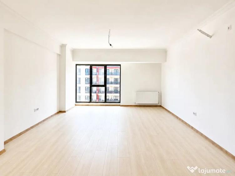 Apartament cu 3 camere decomandat în Energia