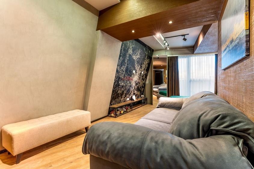 Apartament cu 4 camere decomandat, mobilat în Zorilor