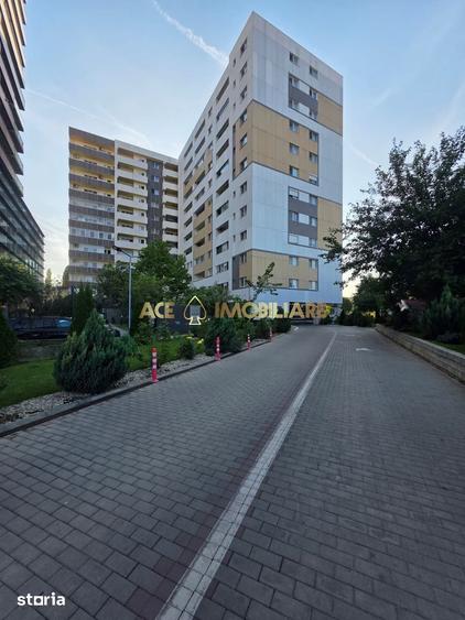 Apartament cu 3 camere în Apărătorii Patriei