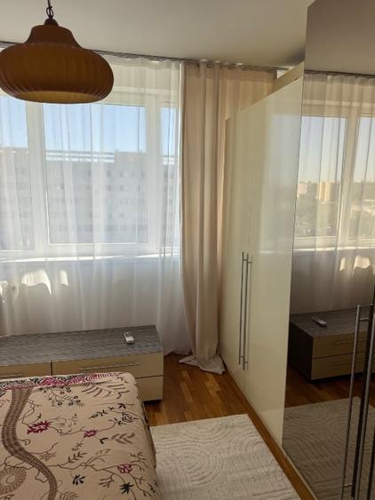 Apartament cu 2 camere semidecomandat, mobilat în Titan