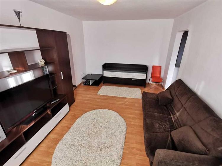 Apartament cu 2 camere semidecomandat, mobilat în Astra