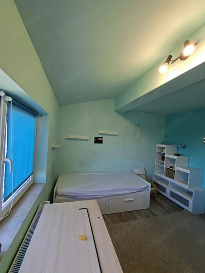 Apartament cu 3 camere decomandat în Giarmata