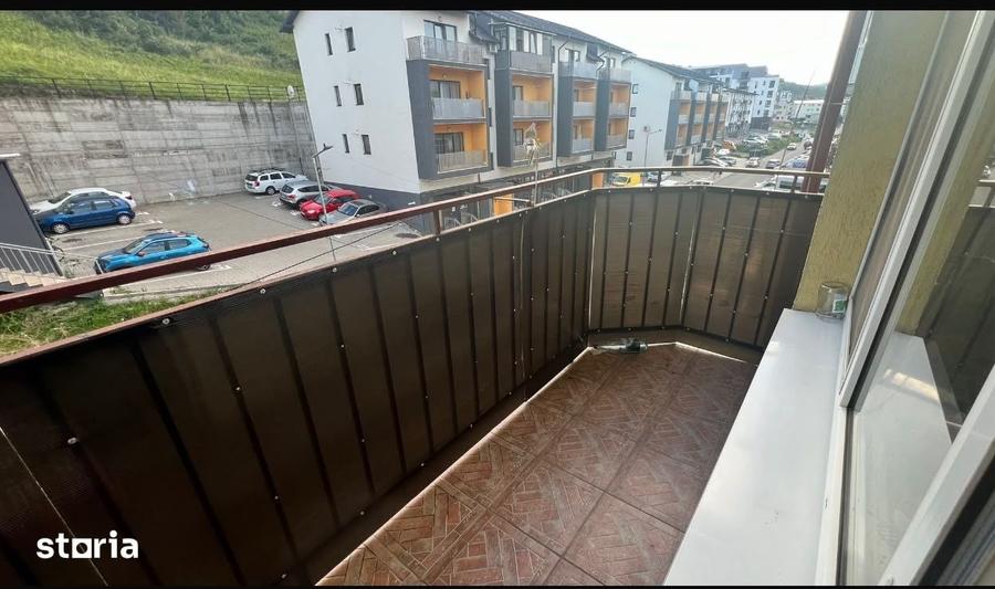 Apartament cu 3 camere semidecomandat în Florești — fotografia 1