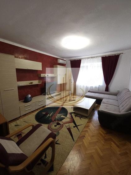 Casă individuală cu 3 camere cu Canalizare în Girocului