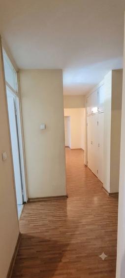Apartament cu 3 camere decomandat în Tecuci
