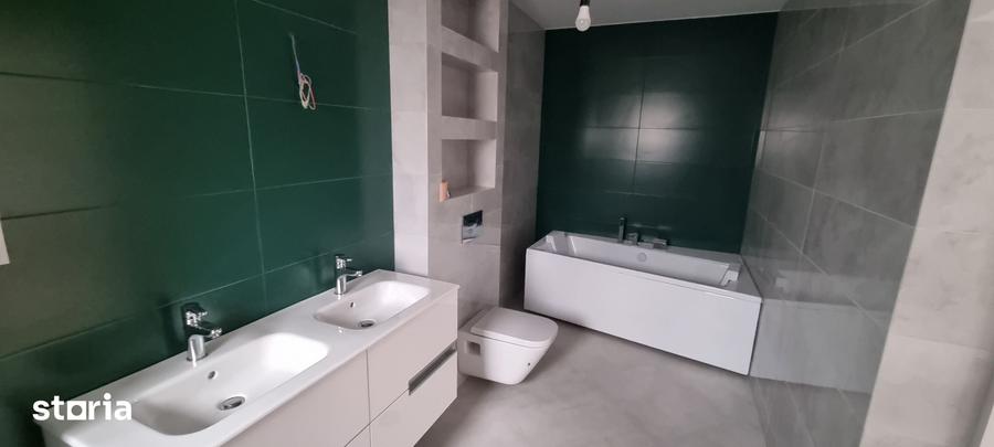 Casă cu Teren 1100 Mp în Central