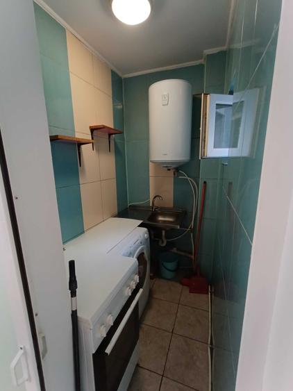 Apartament cu 2 camere decomandat în Războieni