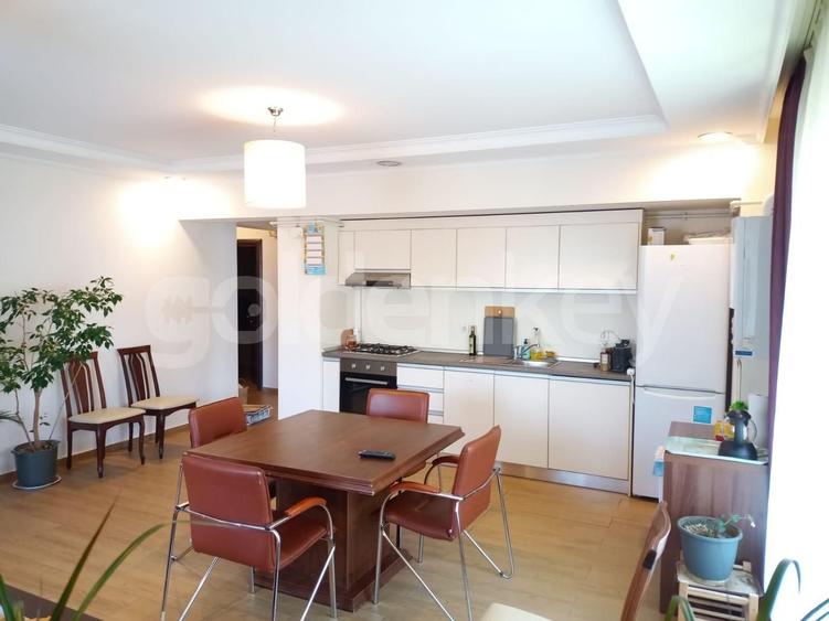 Apartament cu 3 camere decomandat, mobilat în Pipera