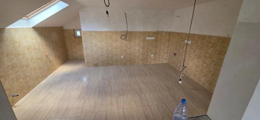 Spațiu comercial, de 500 mp, în Chișirid