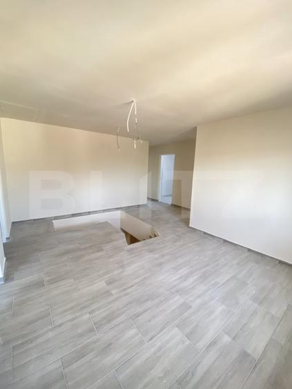 Penthouse cu 8 camere decomandat în Central