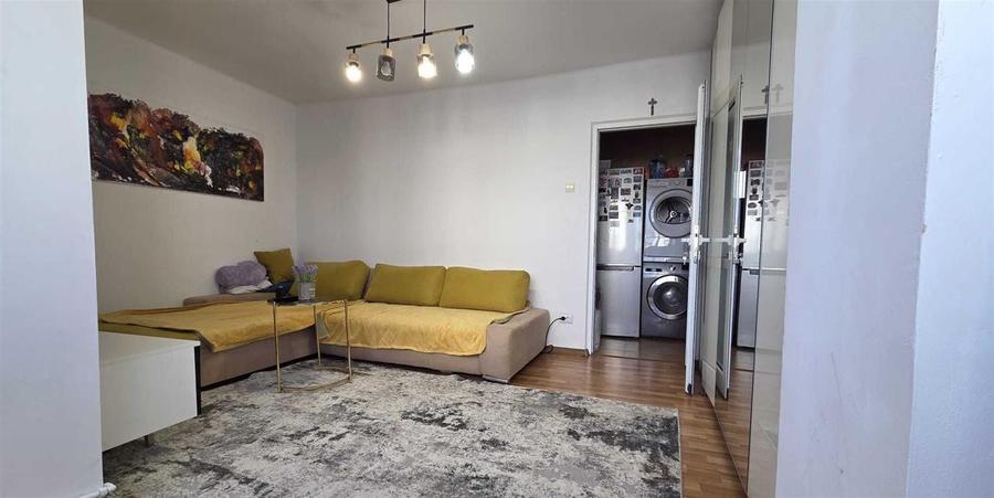 Apartament cu 2 camere decomandat, mobilat în Păcurari