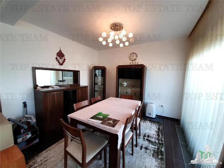 Apartament cu 3 camere decomandat, mobilat în Sat Vacanță